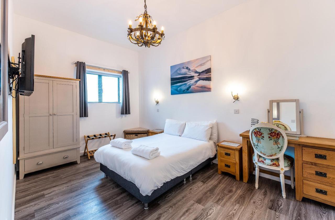 Lionheart Large Luxury Lodge - Sleeps 10- Dog Friendly,Near Sherwood Forest At Fairview Farm Nottingham Great For Family Gatherings ,Groups ,Parties Zewnętrze zdjęcie