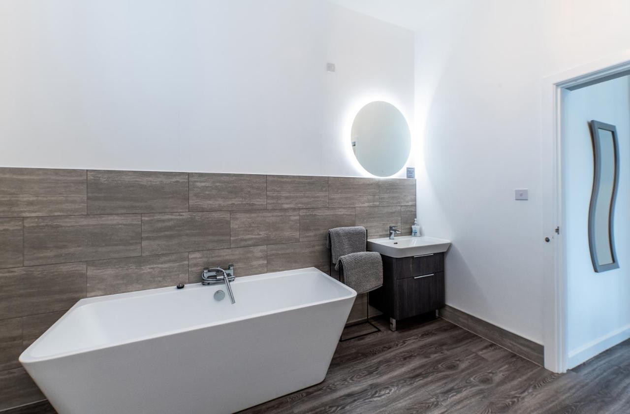 Lionheart Large Luxury Lodge - Sleeps 10- Dog Friendly,Near Sherwood Forest At Fairview Farm Nottingham Great For Family Gatherings ,Groups ,Parties Zewnętrze zdjęcie