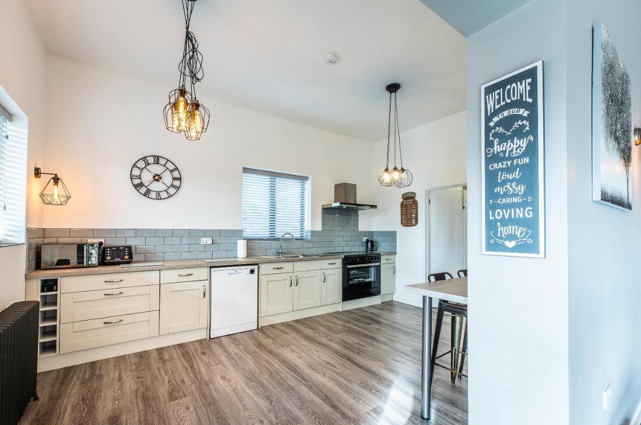 Lionheart Large Luxury Lodge - Sleeps 10- Dog Friendly,Near Sherwood Forest At Fairview Farm Nottingham Great For Family Gatherings ,Groups ,Parties Zewnętrze zdjęcie